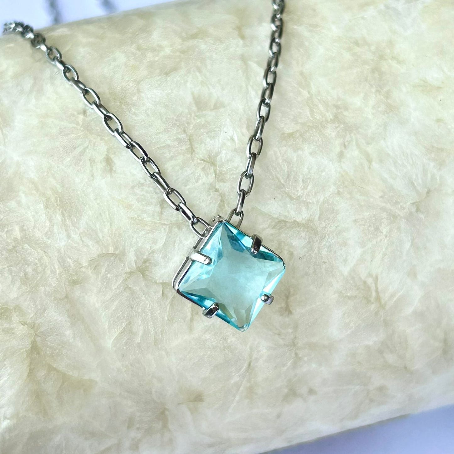 Colar Stones Azul Aqua